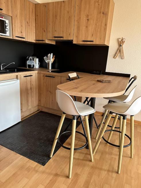 Les Faons Au Soleil Apartment Font-Romeu-Odeillo-Via Luaran gambar